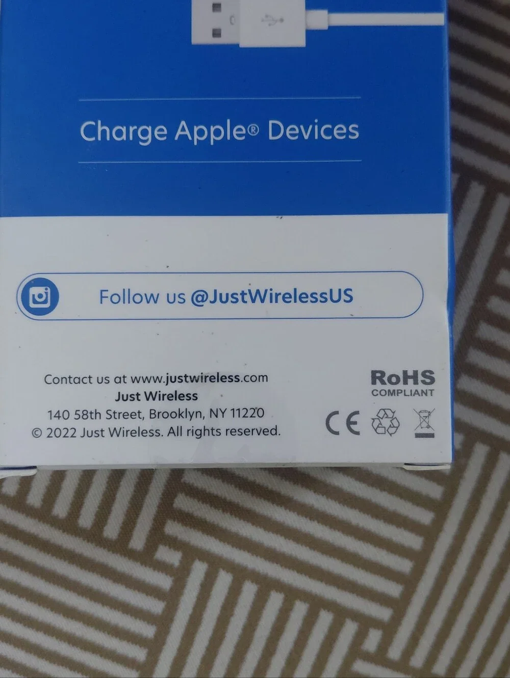 Just Wireless White Car Charger with 4ft Lightning Cable New In Box